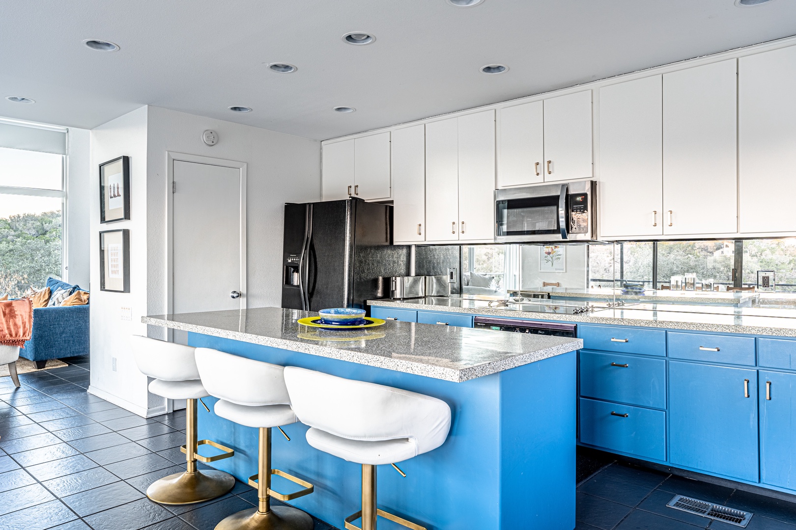 Kitchen bar counter with seating for 3