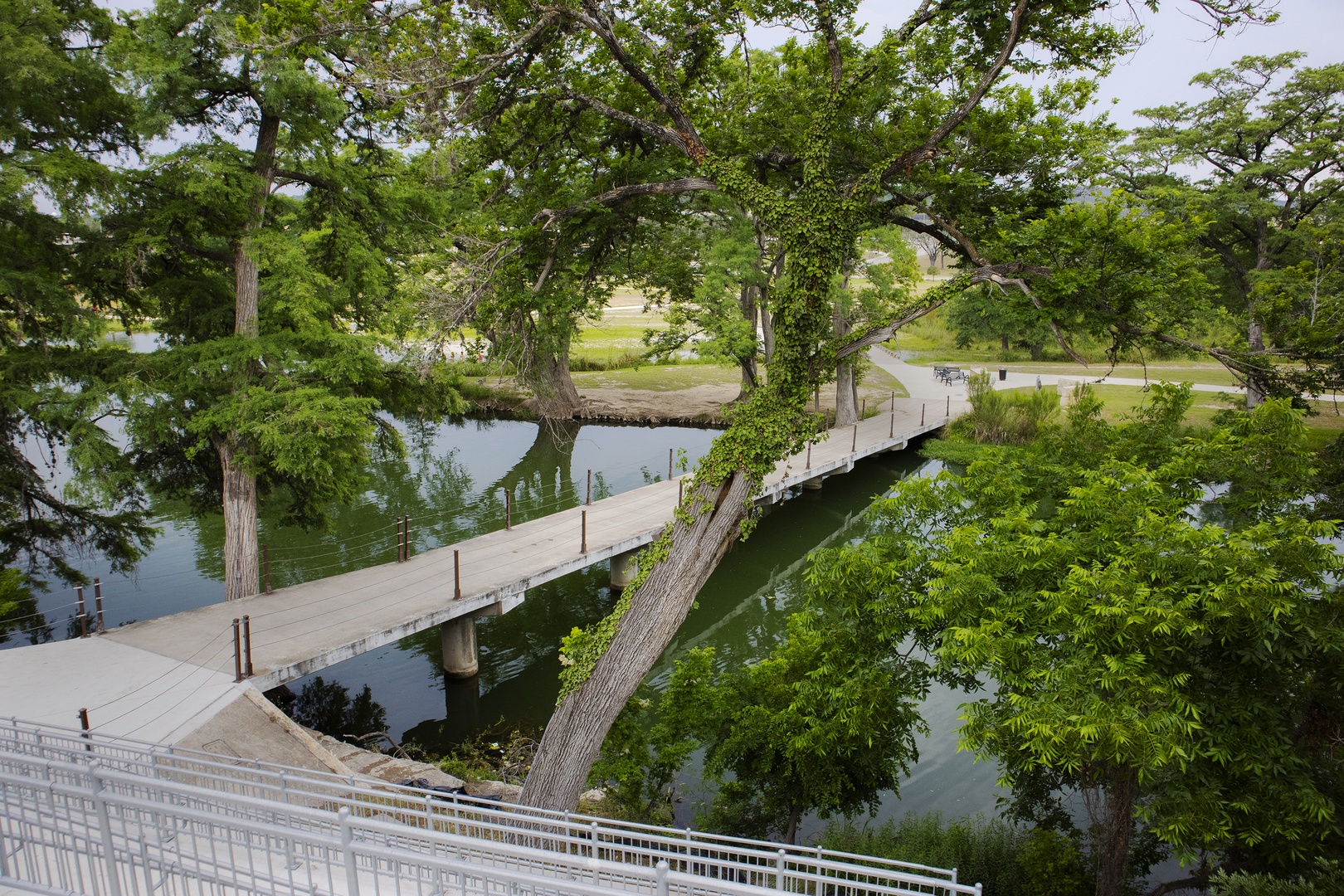 Enjoy being a mere 3-minute walk from the gorgeous Guadalupe River!