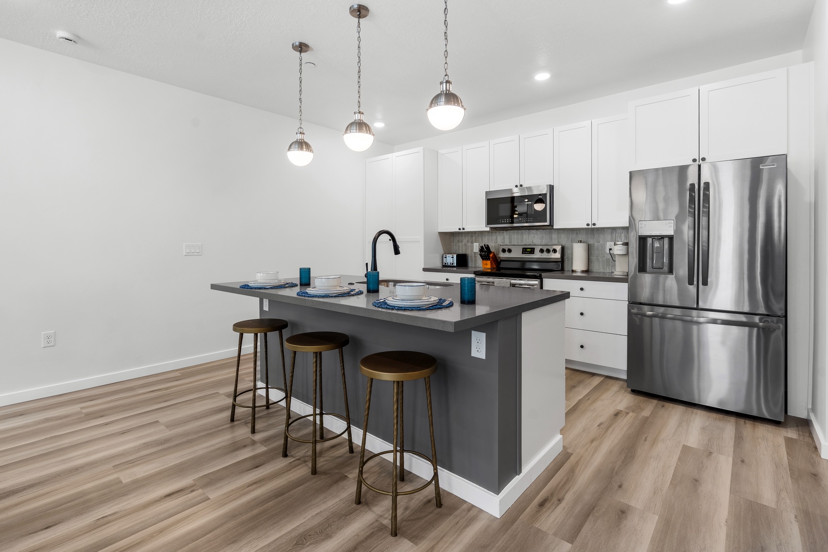 Counter seating at the full kitchen