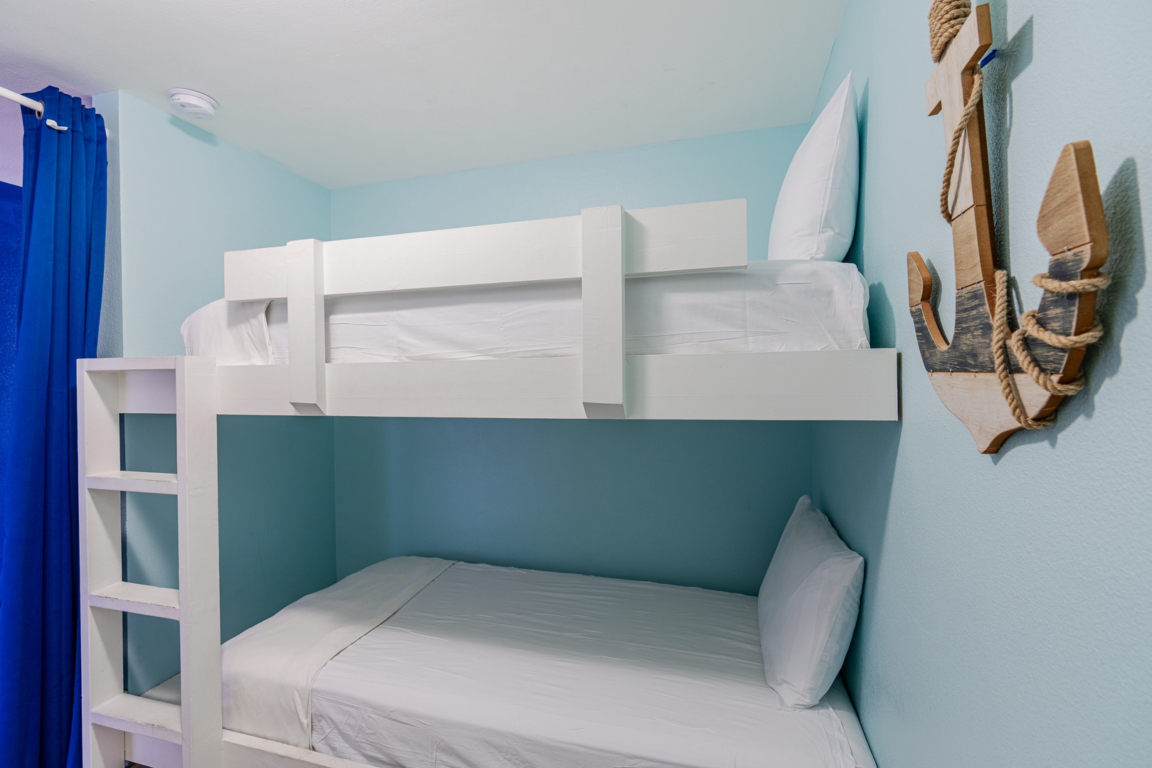 This bonus nook with twin-over-twin bunkbeds is the perfect relaxation spot
