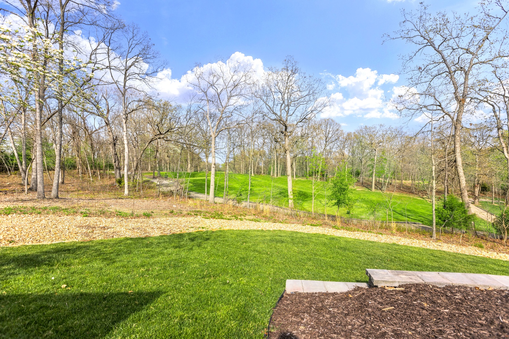 Grill up a feast on the patio and dine al fresco with stunning vistas