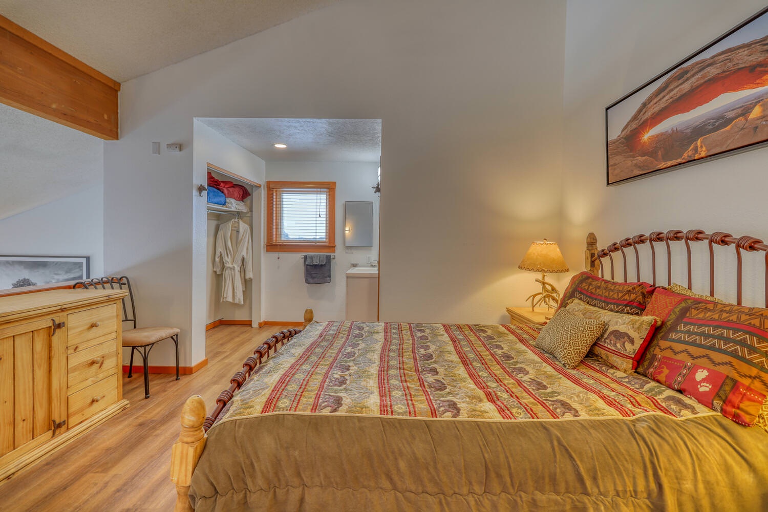 Bedroom with Queen Bed