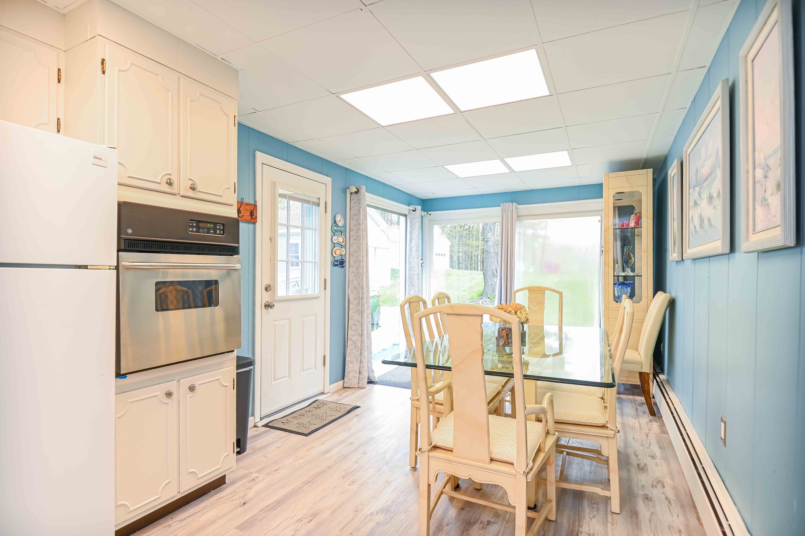 Dining area with table and seating for 6