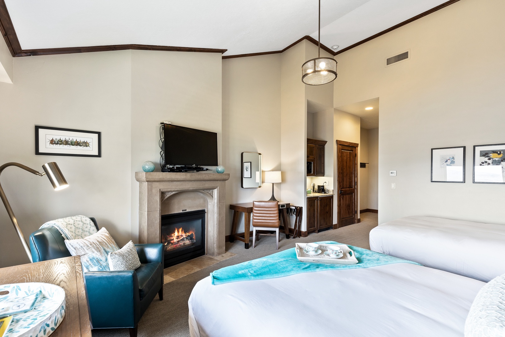 Queen Room | 2 Queen Beds,Fireplace, Desk, Kitchenette & En-Suite