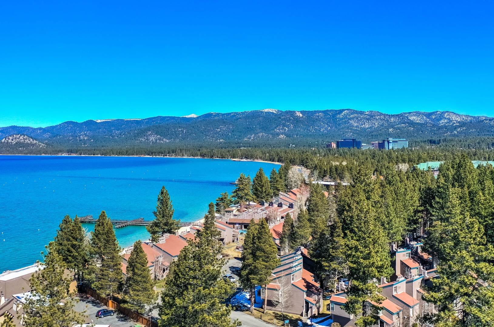 Nearby lake perfect for the summer, 1.2 miles from Heavenly Ski Resort