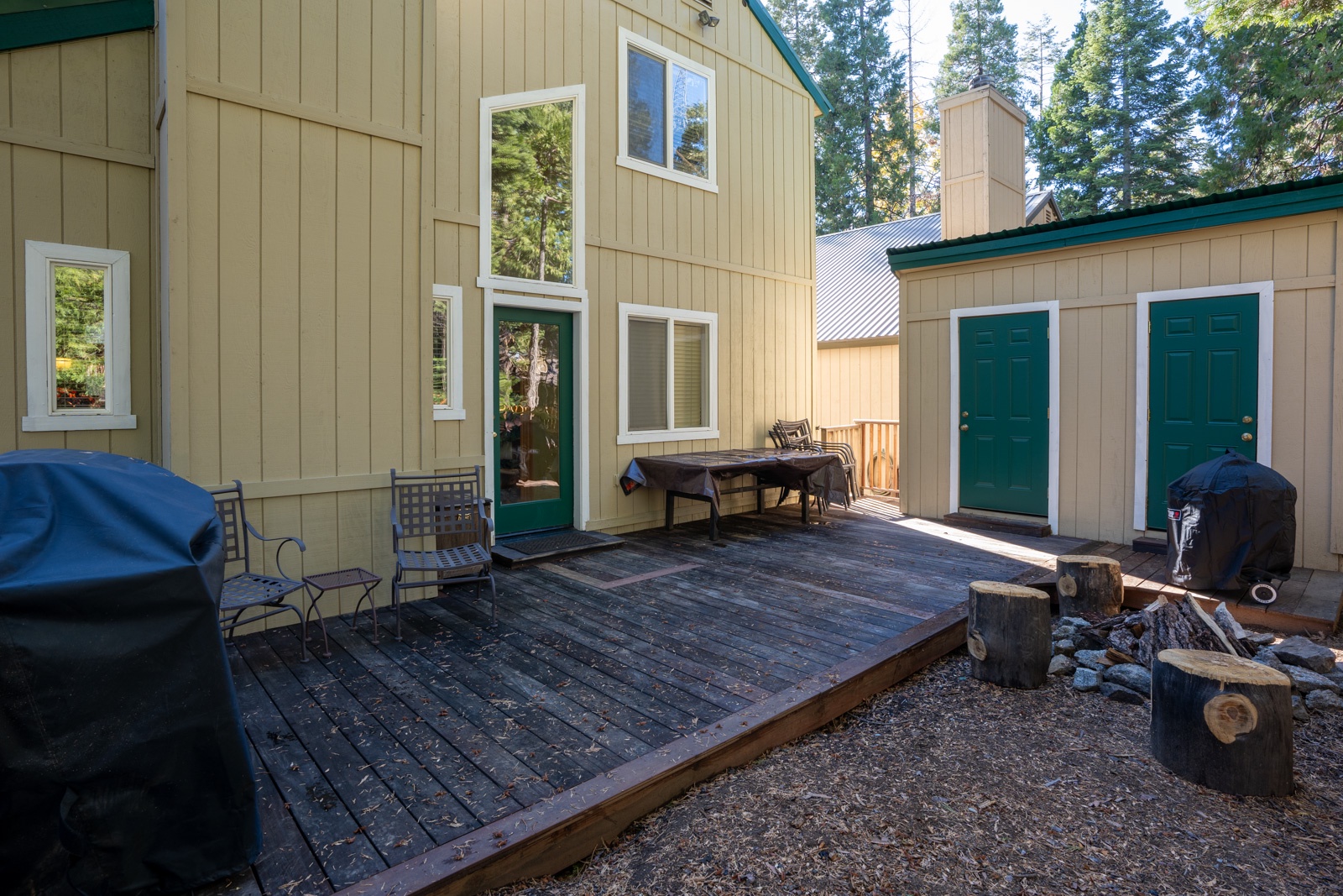 Step outside into the spacious, shady back yard & enjoy the fresh air
