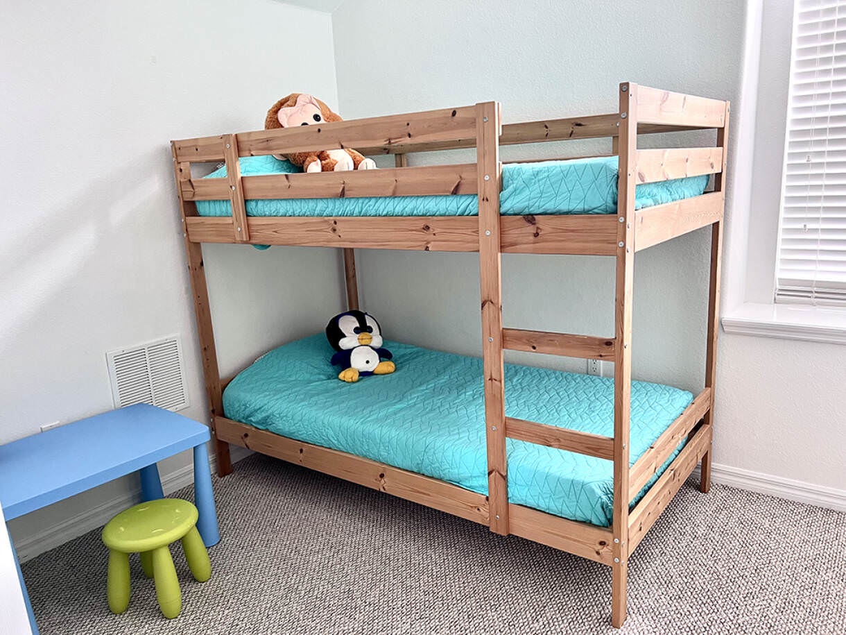 Bedroom #5 with bunk bed twin over twin