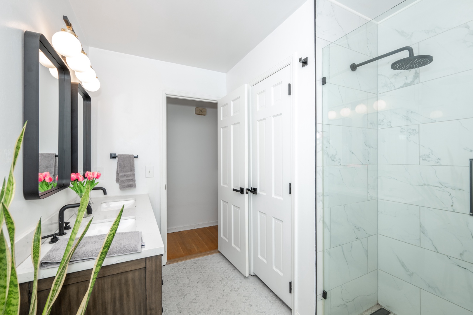 Bathroom shared with stand up shower