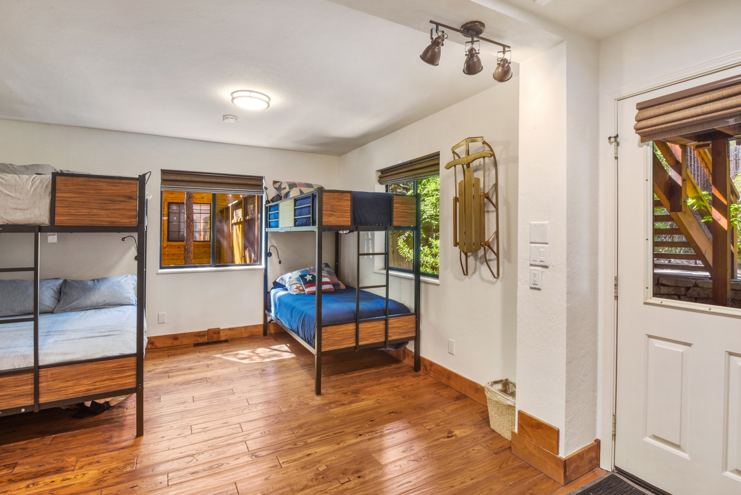 4th bedroom: Twin bunkbeds, great for kids (ground floor)