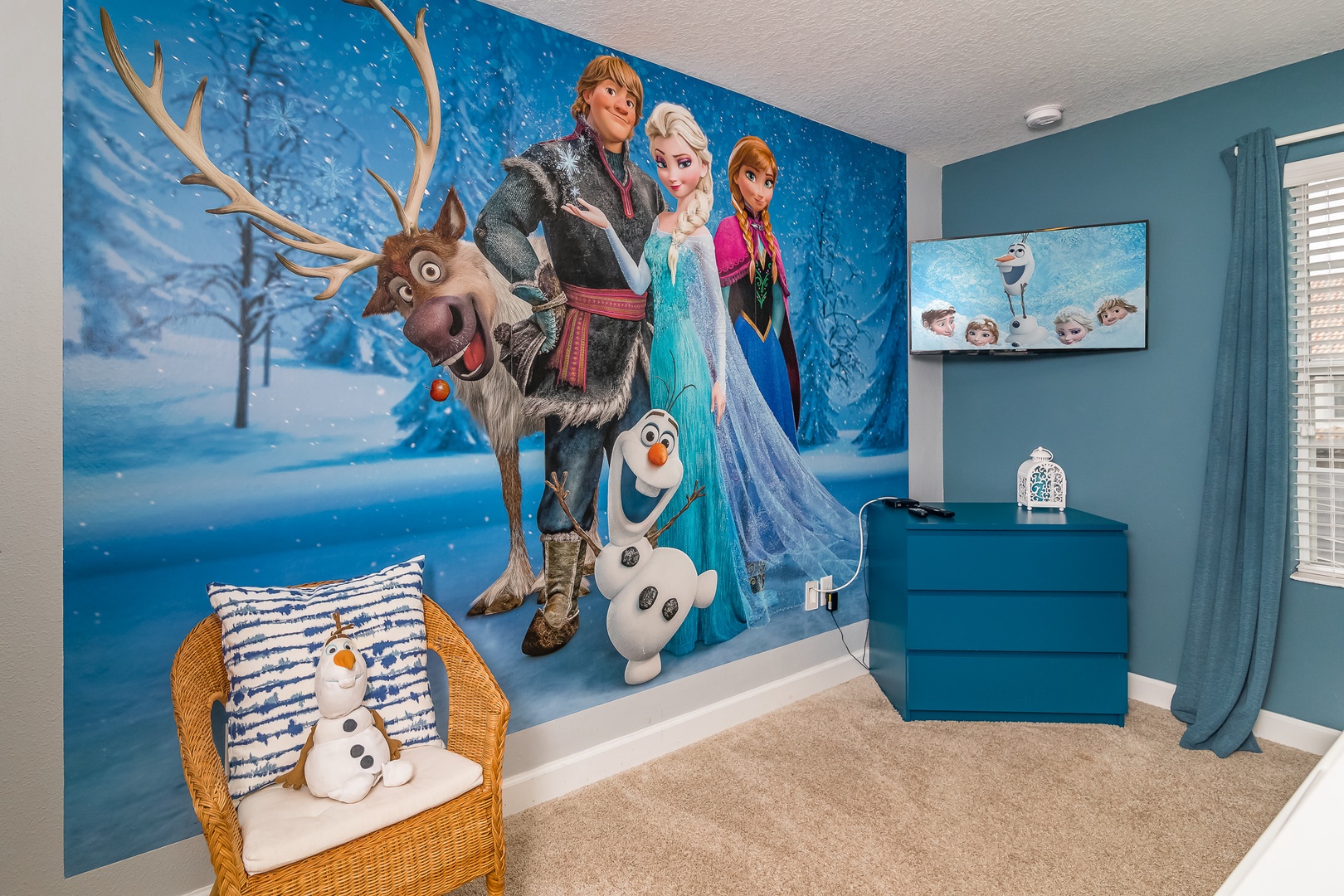 Bedroom 3 Frozen themed with Twin/Full bunk bed + trundle, and Smart TV (2nd floor)