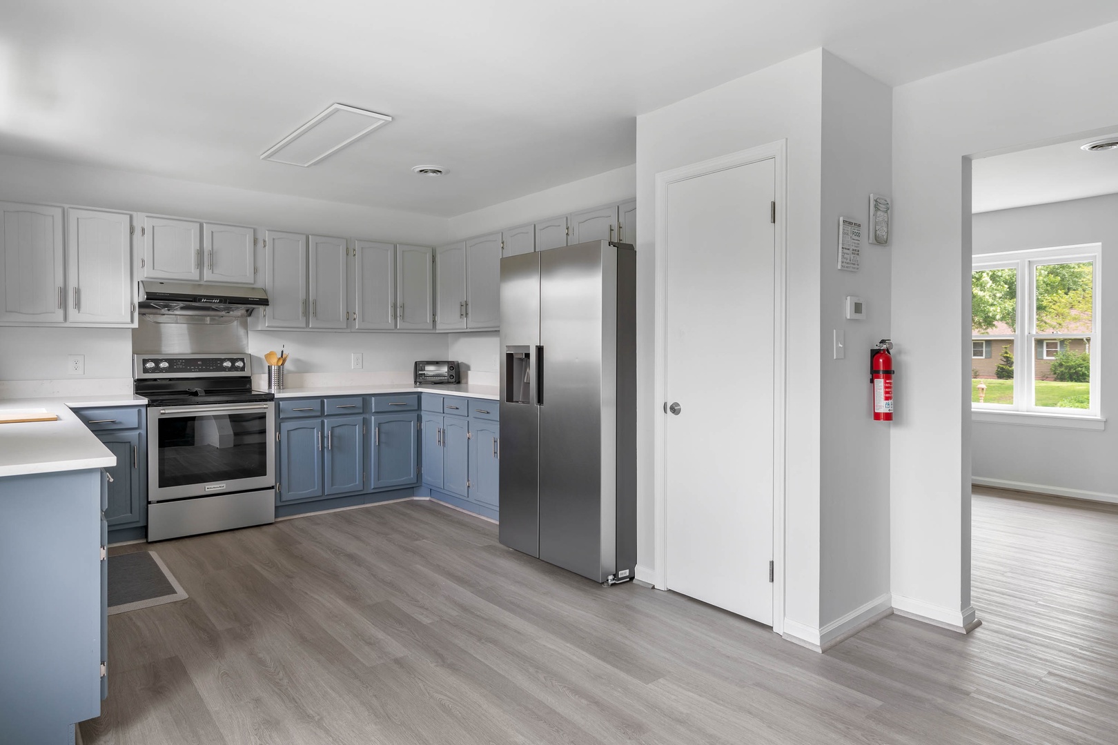 Fully Stocked Kitchen