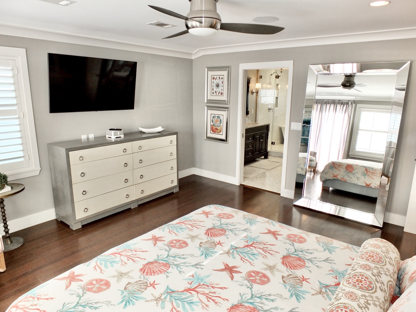 This luxurious queen suite includes patio access & a Smart TV