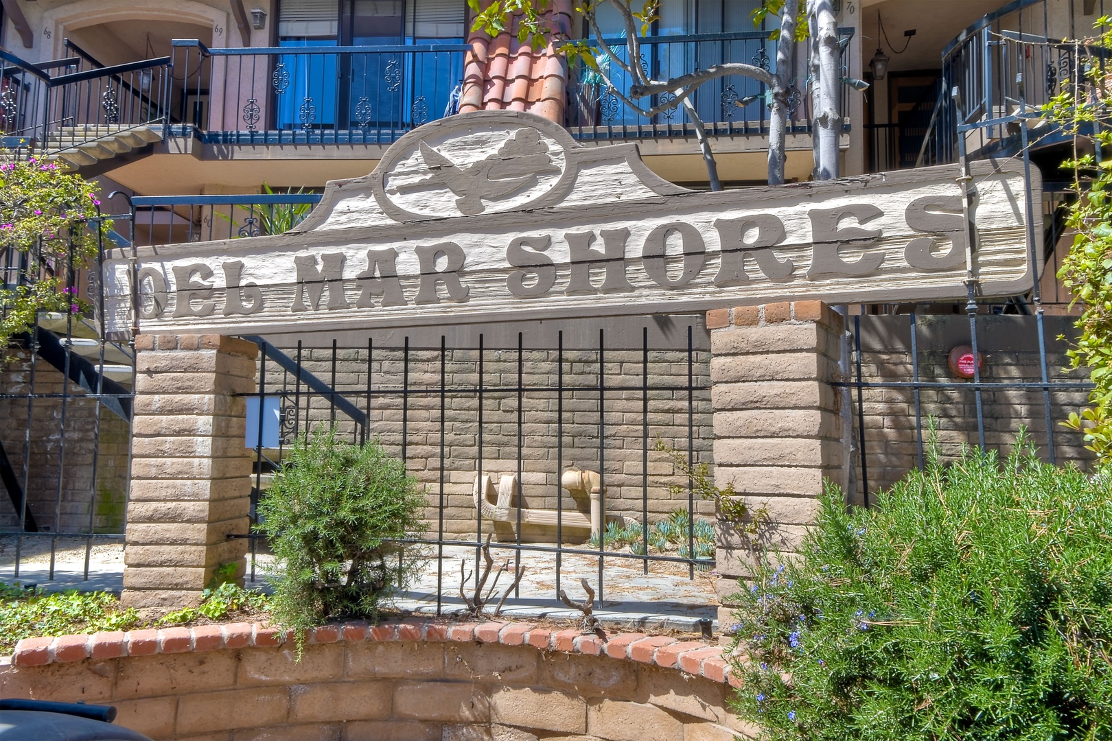 Enjoy your stay at the Del Mar Shores resort community!