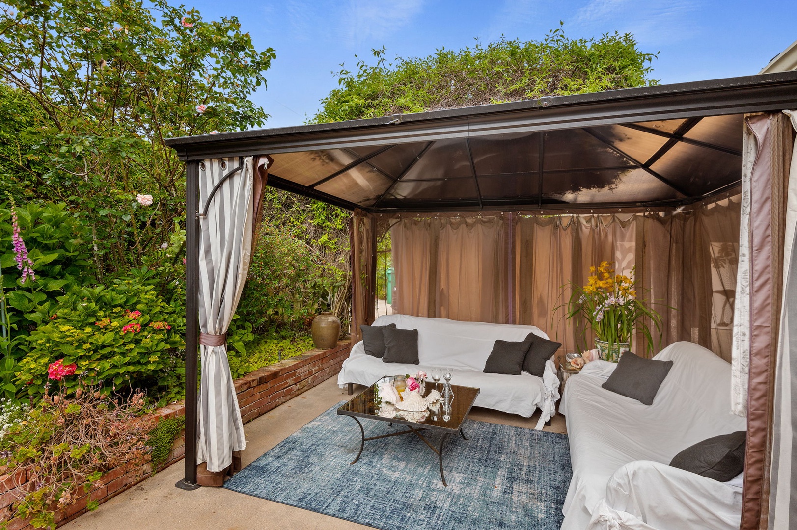 Gazeebo
