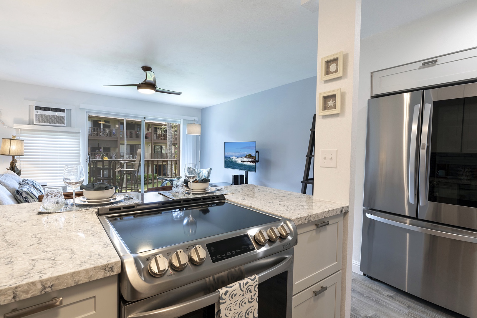Full kitchen