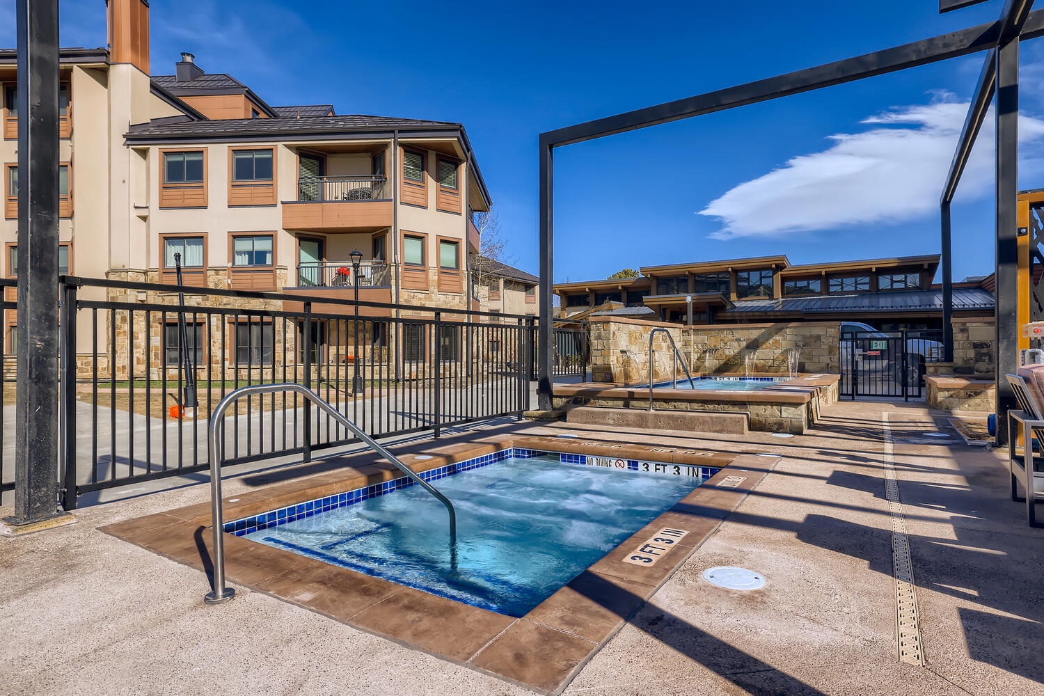 Exterior Hot Tubs