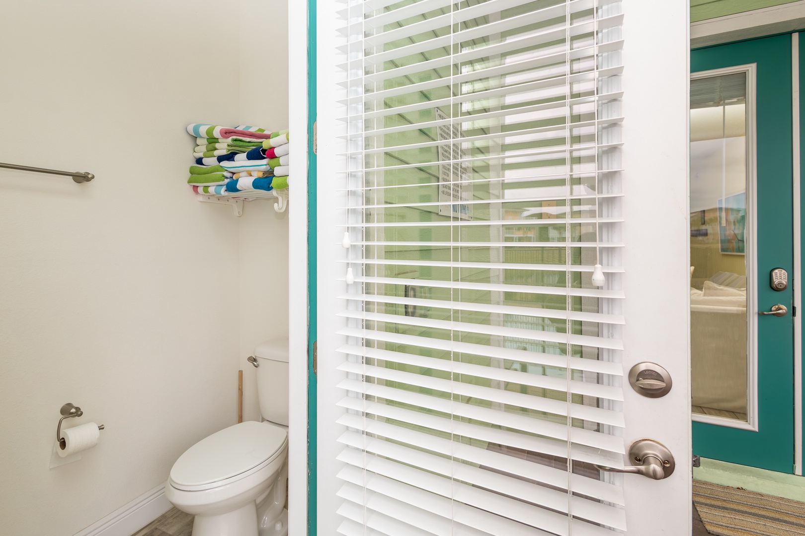 Powder room / half bath off the lanai by the pool