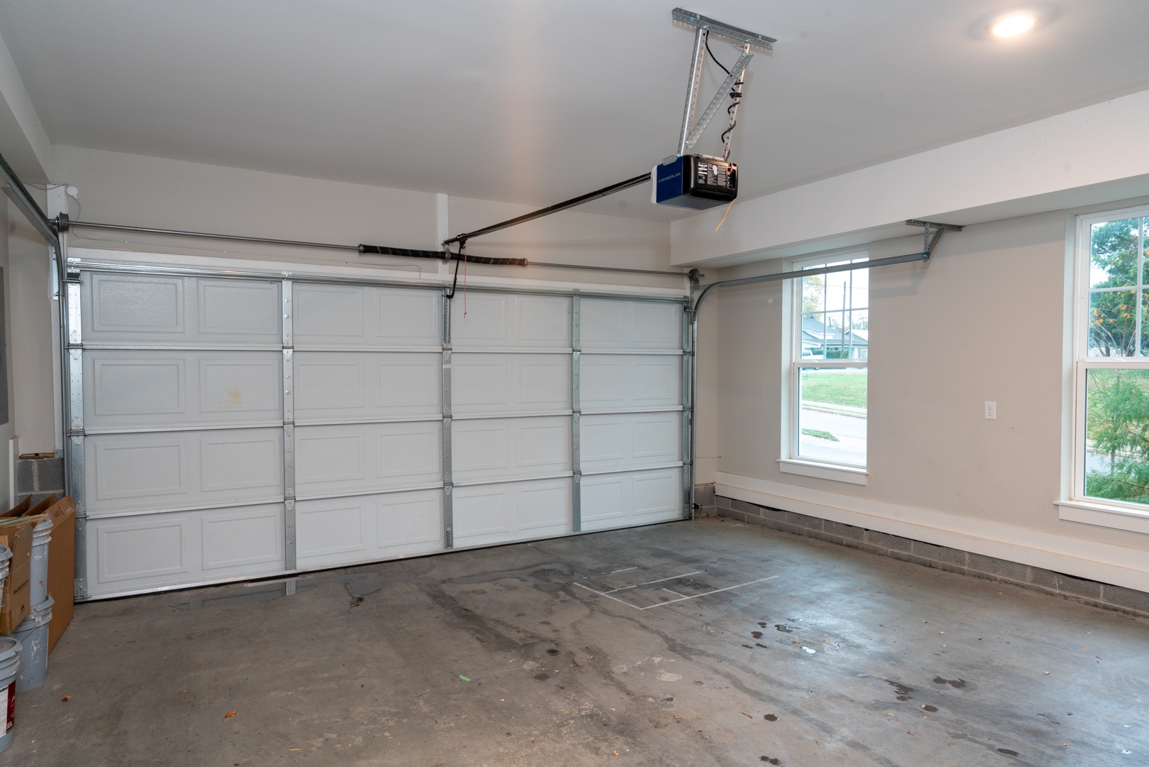The garage offers parking space for up to 2 vehicles