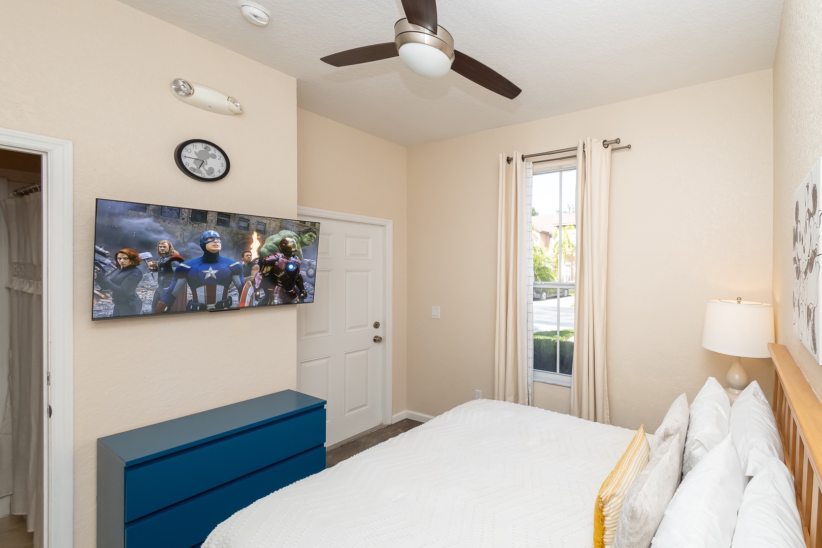 This 1st-floor queen suite includes a private ensuite and comfy bedding