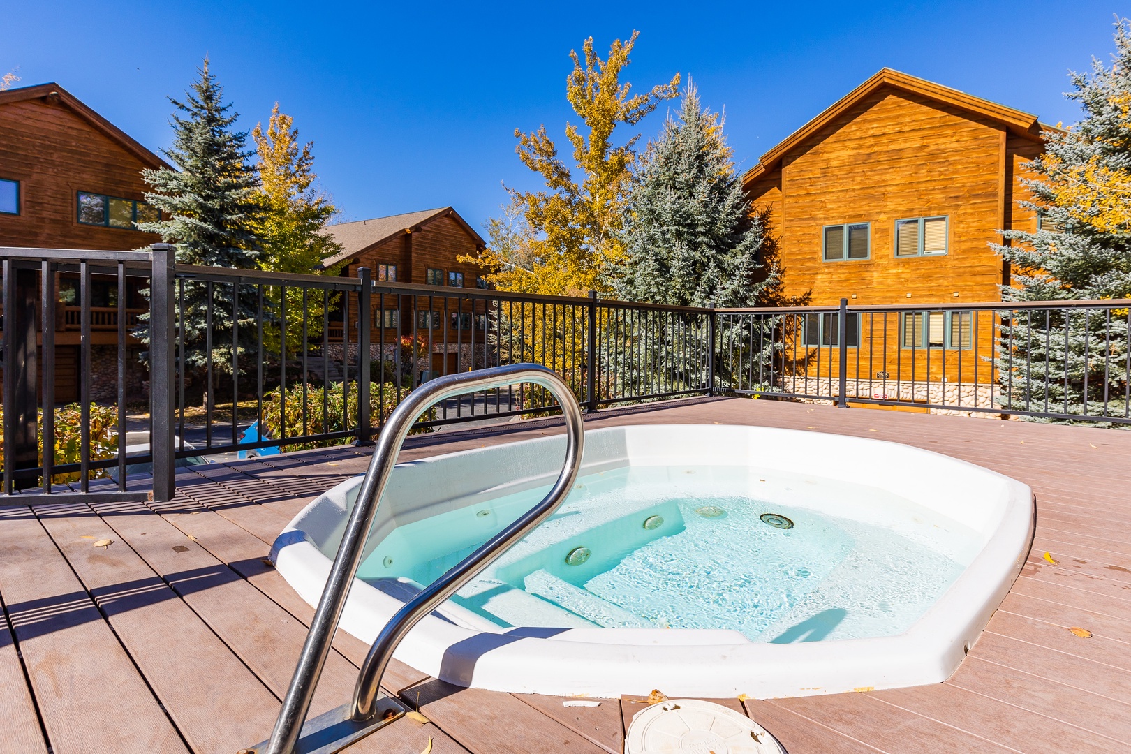 Timberwolf Lodges Hot Tubs Right Across from Cabin