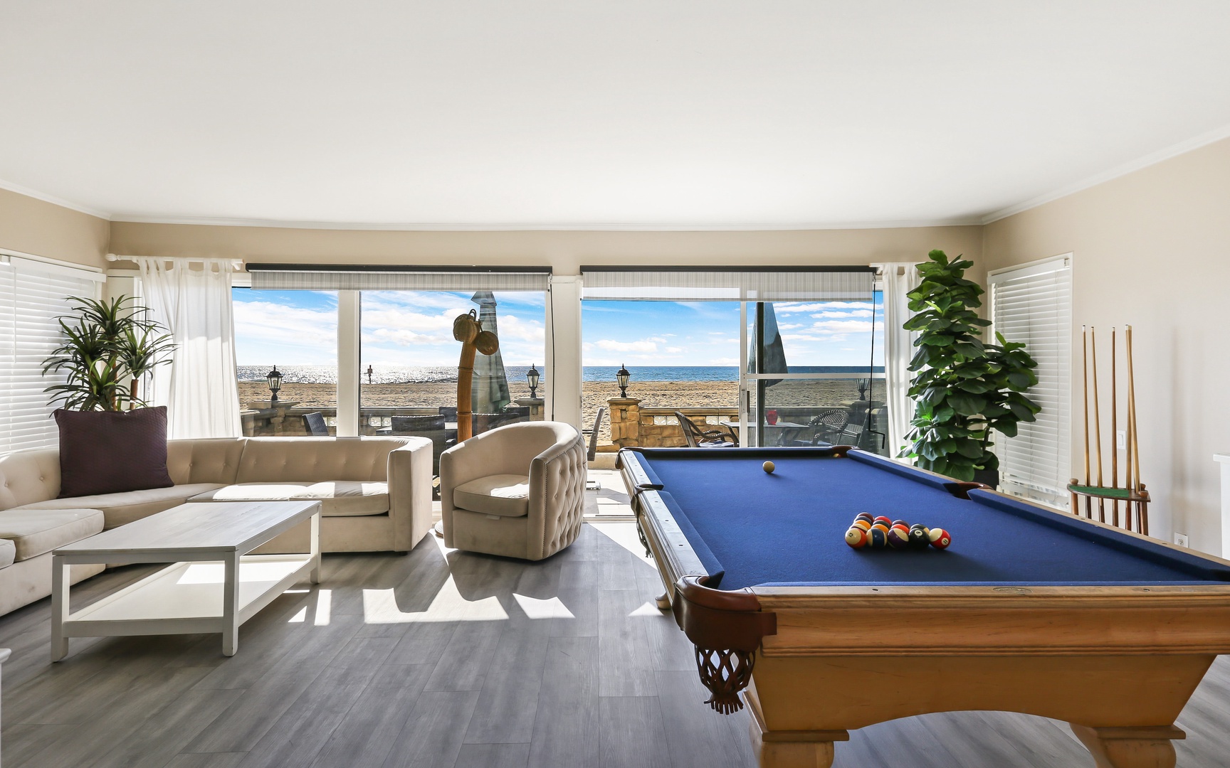 Beach front house with pool table
