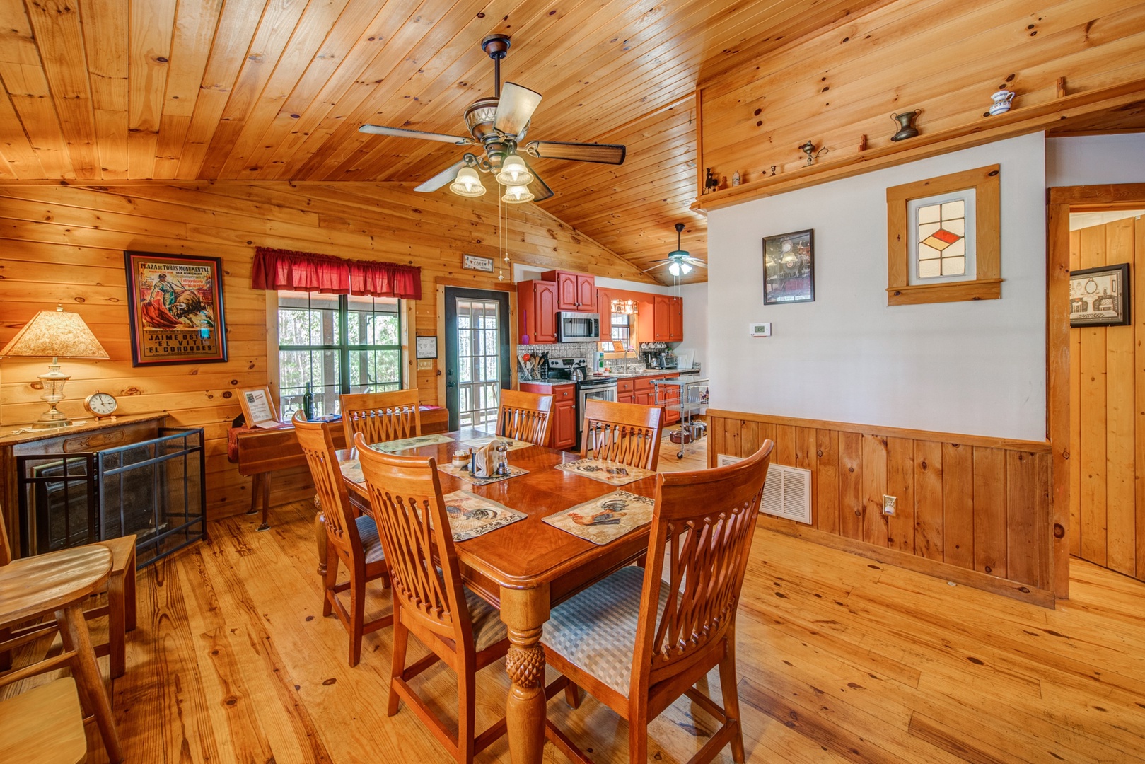 A charming Dining Table with seating for 6