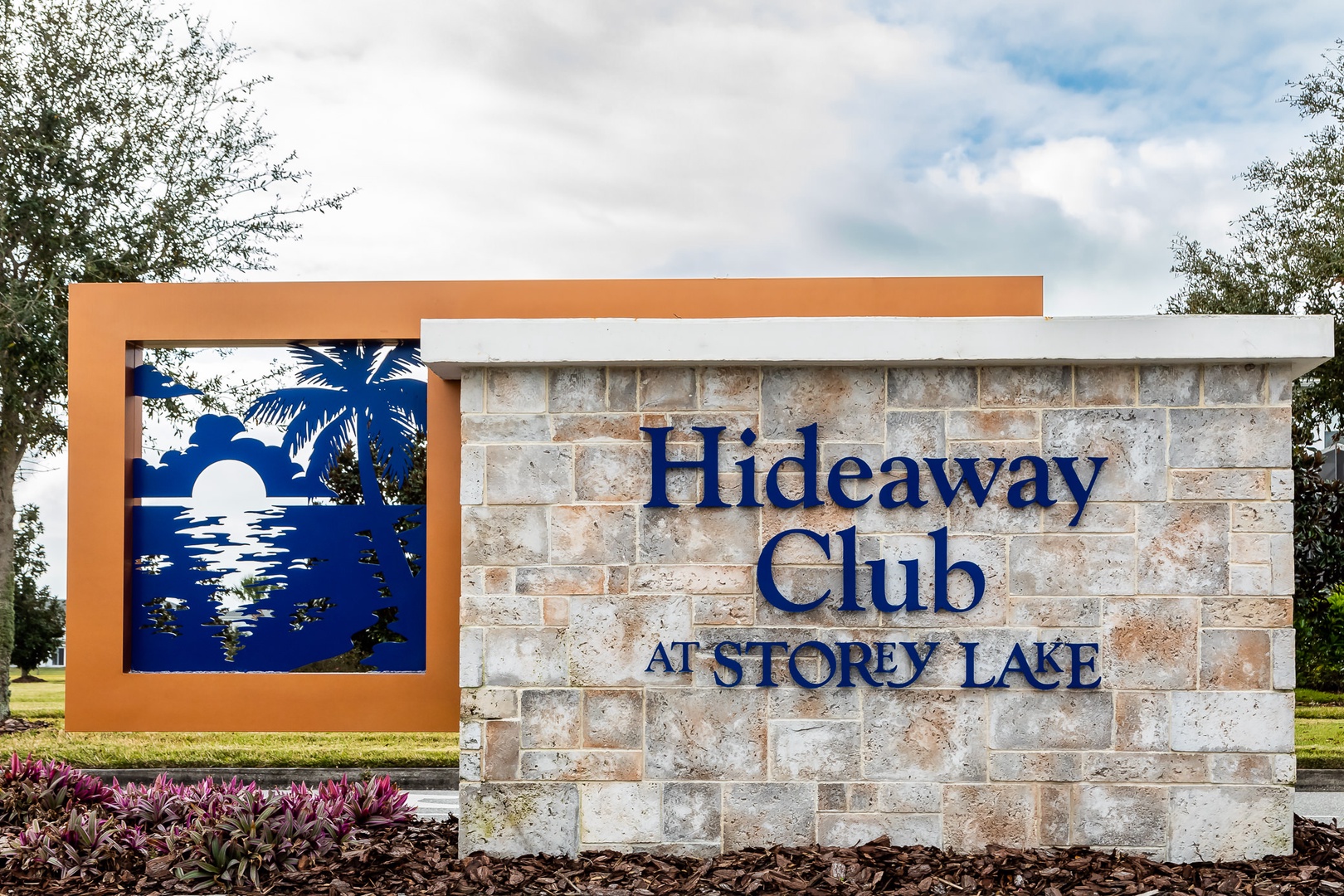 Hideaway Club at Storey Lake