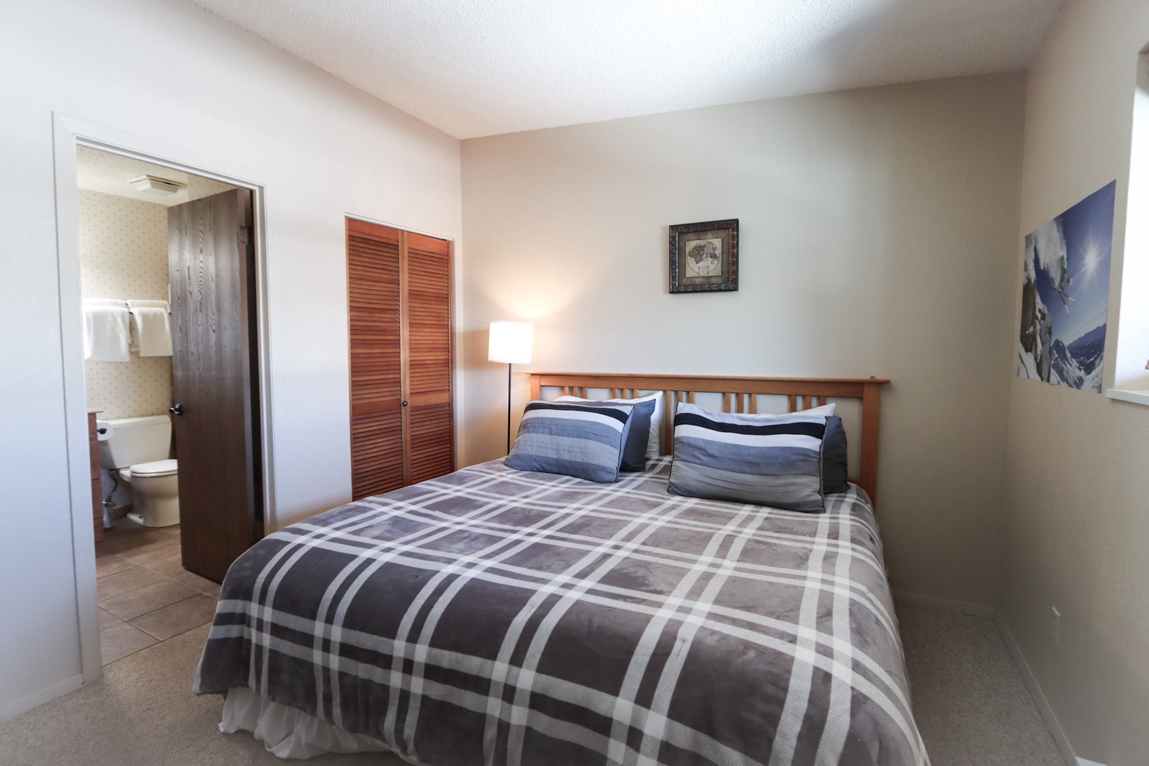 Bedroom 1 with King bed, Smart TV and en-suite
