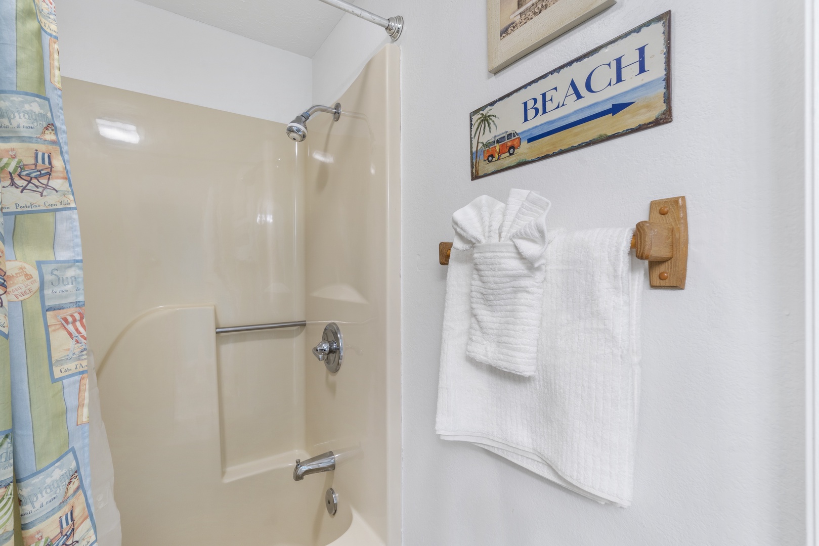 Bathroom #2 with Shower/Tub Combo