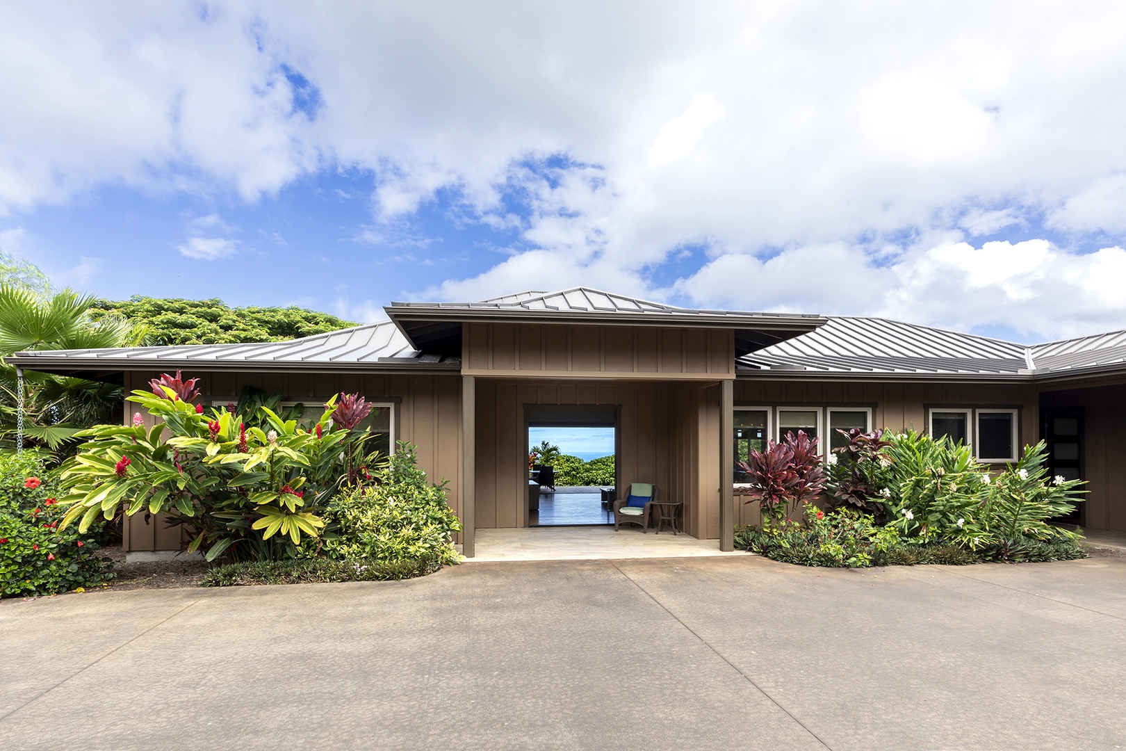 Welcome to Makalei Estate Plantation!