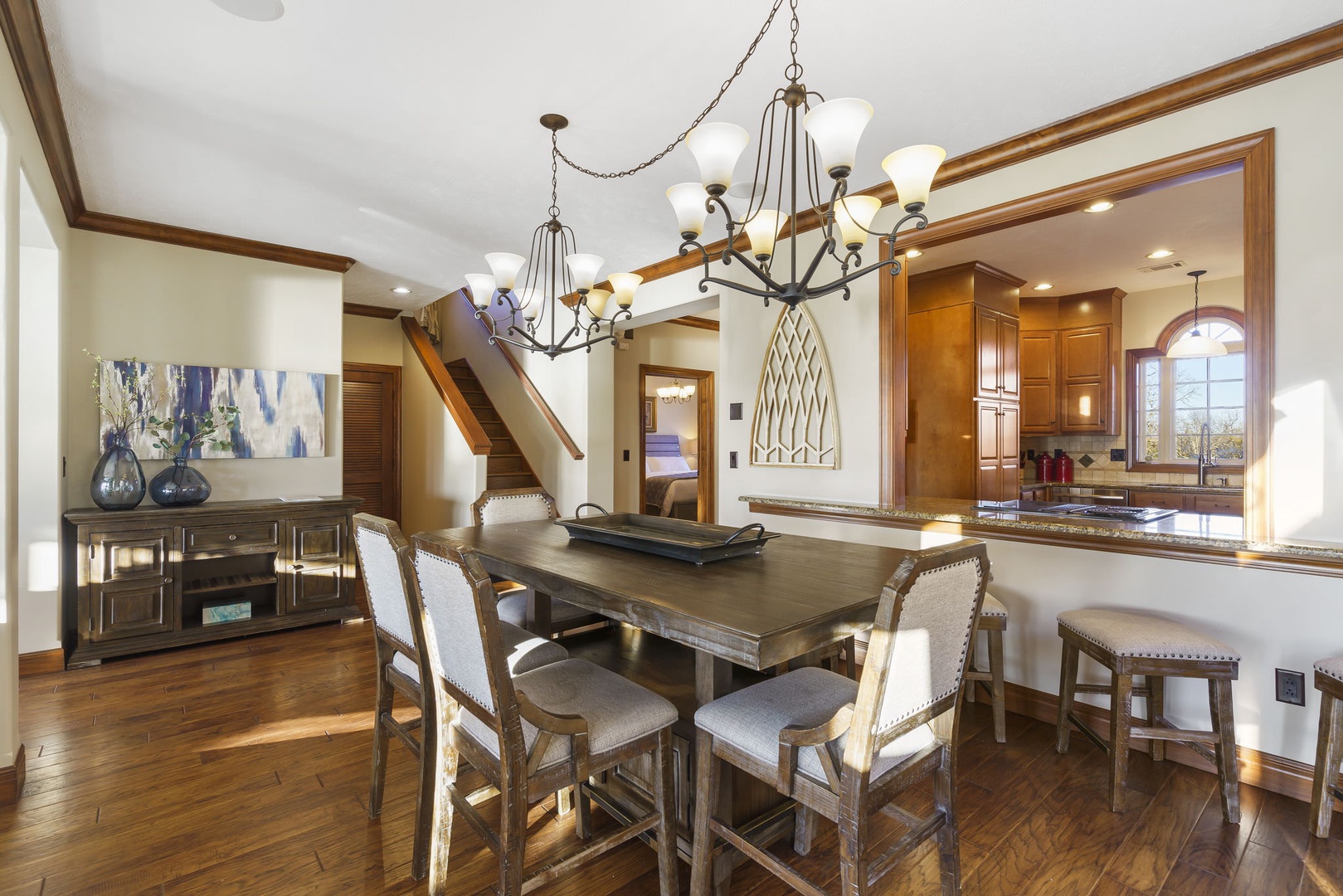 Dining room table for 6
