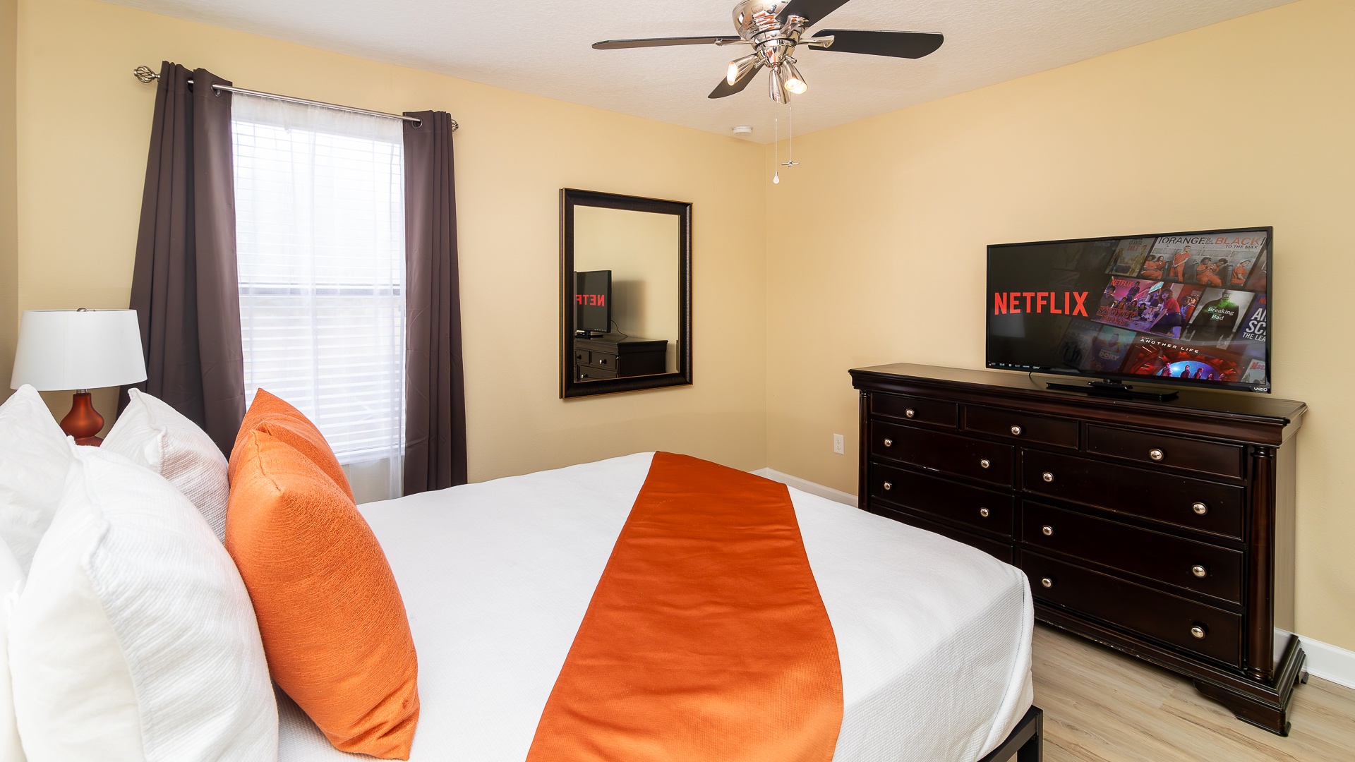 Enjoy bright and cheerful vibes from this Jack & Jill queen suite, with a smart TV