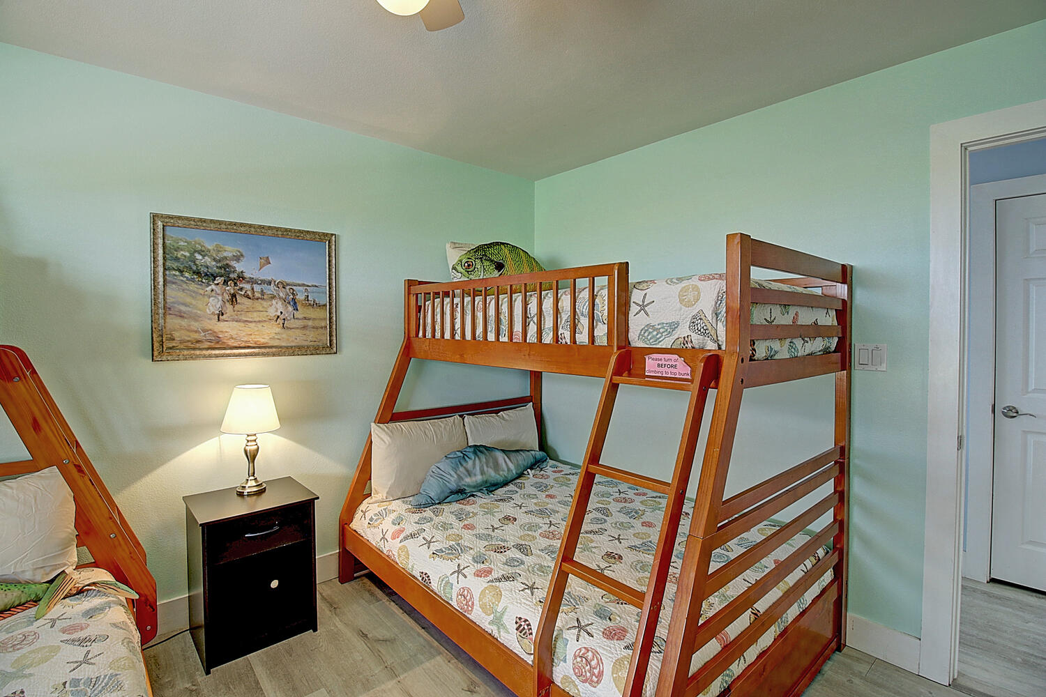 Bedroom 3 with 2 twin/full bunk beds, and Smart TV