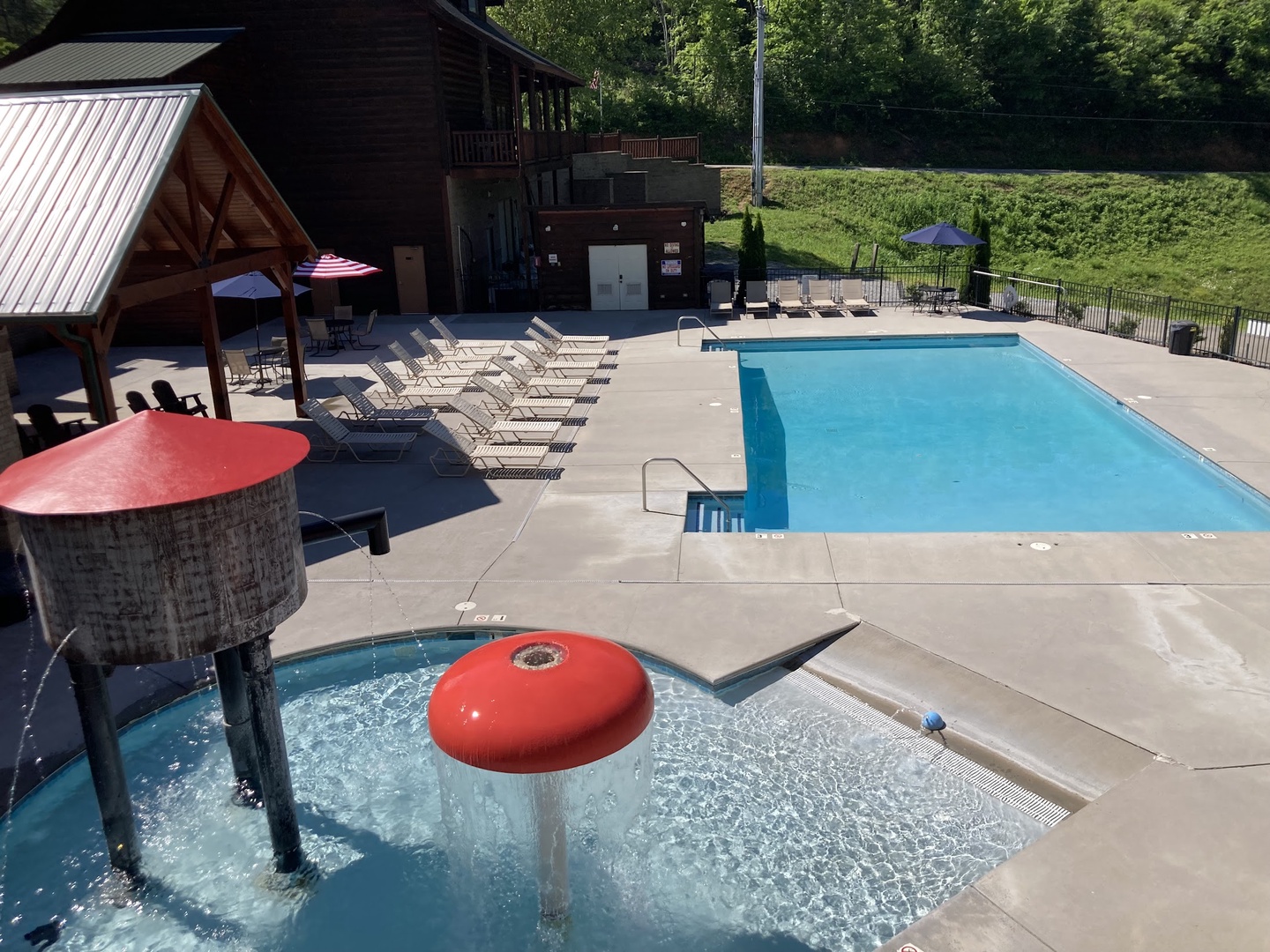 Grand View Resort Pool