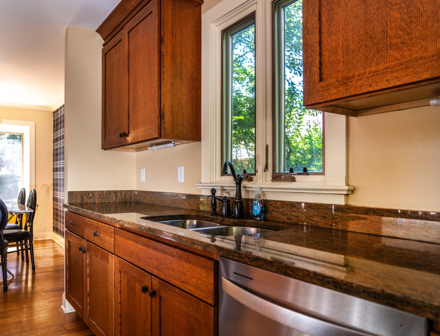 The fully equipped kitchen offers ample space & all the comforts of home