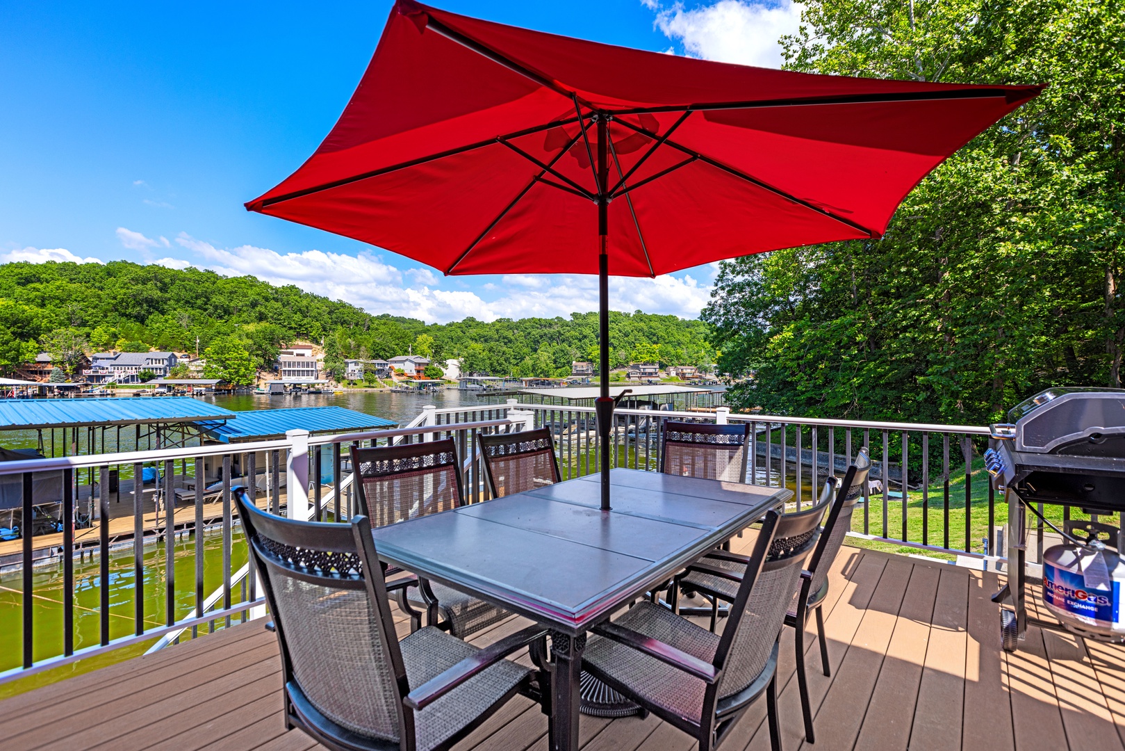 Upper deck with outdoor seating