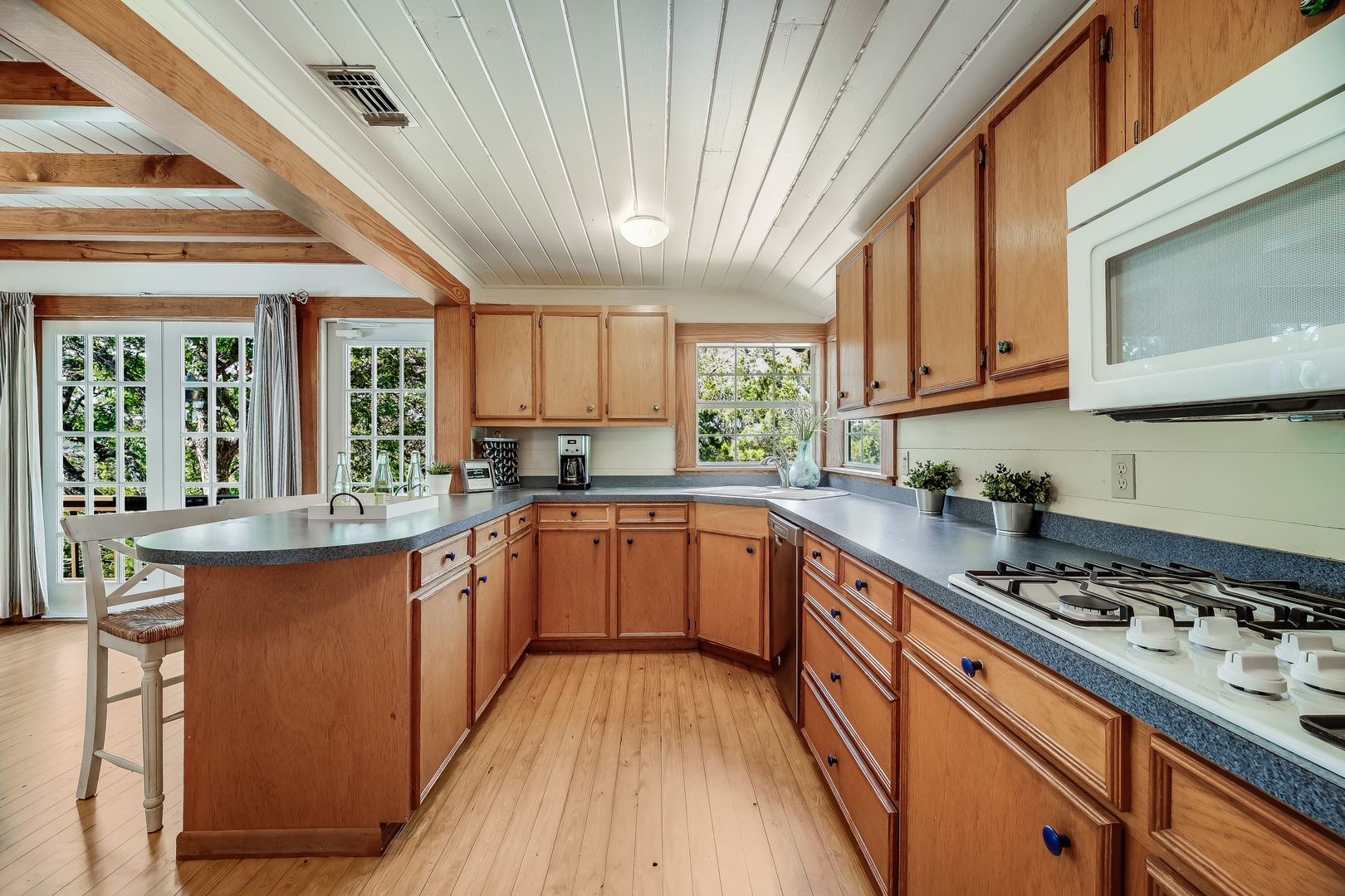 Large kitchen