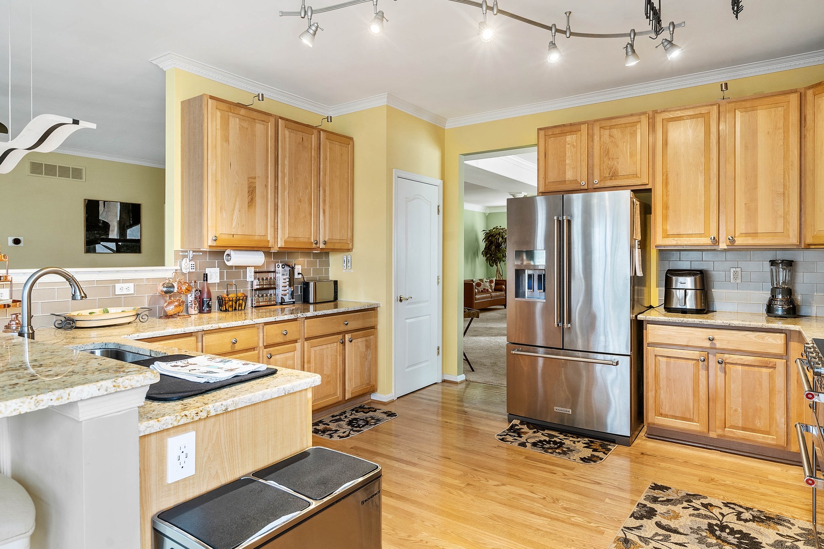 Fully equipped kitchen