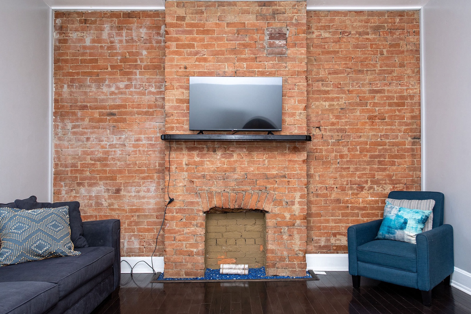 Curl up in the living room & stream your favorite entertainment