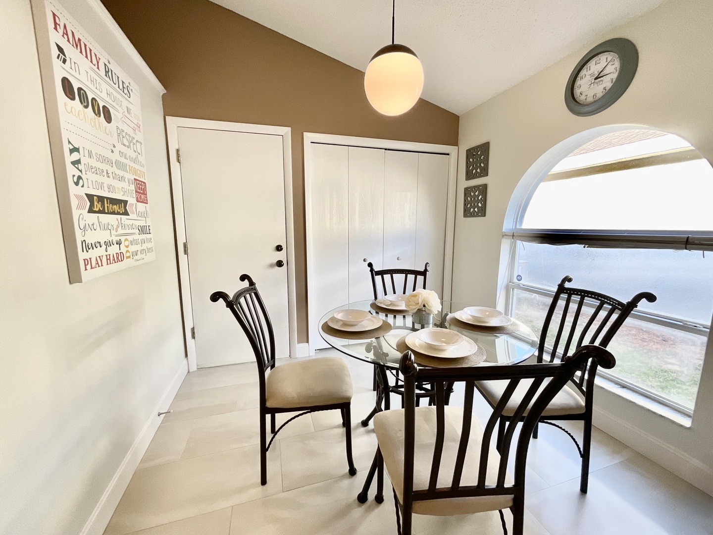 A cozy breakfast nook for 4 near the kitchen