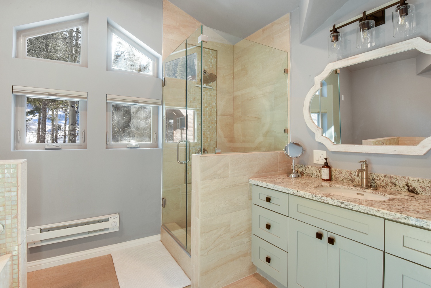 Ensuite bathroom with separate stand up shower, and soaking tub