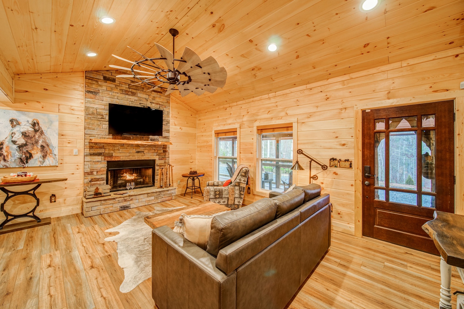 Open Floor plan and Large ceiling fan