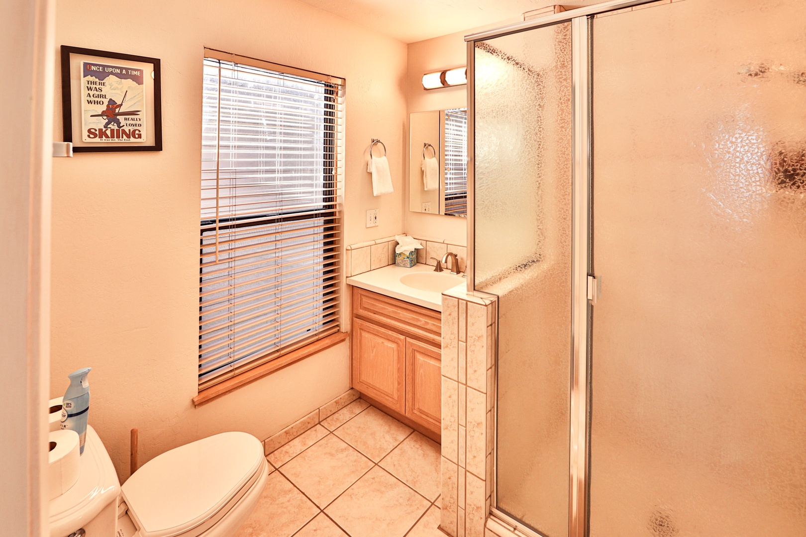 2nd shared bathroom with stand-up shower