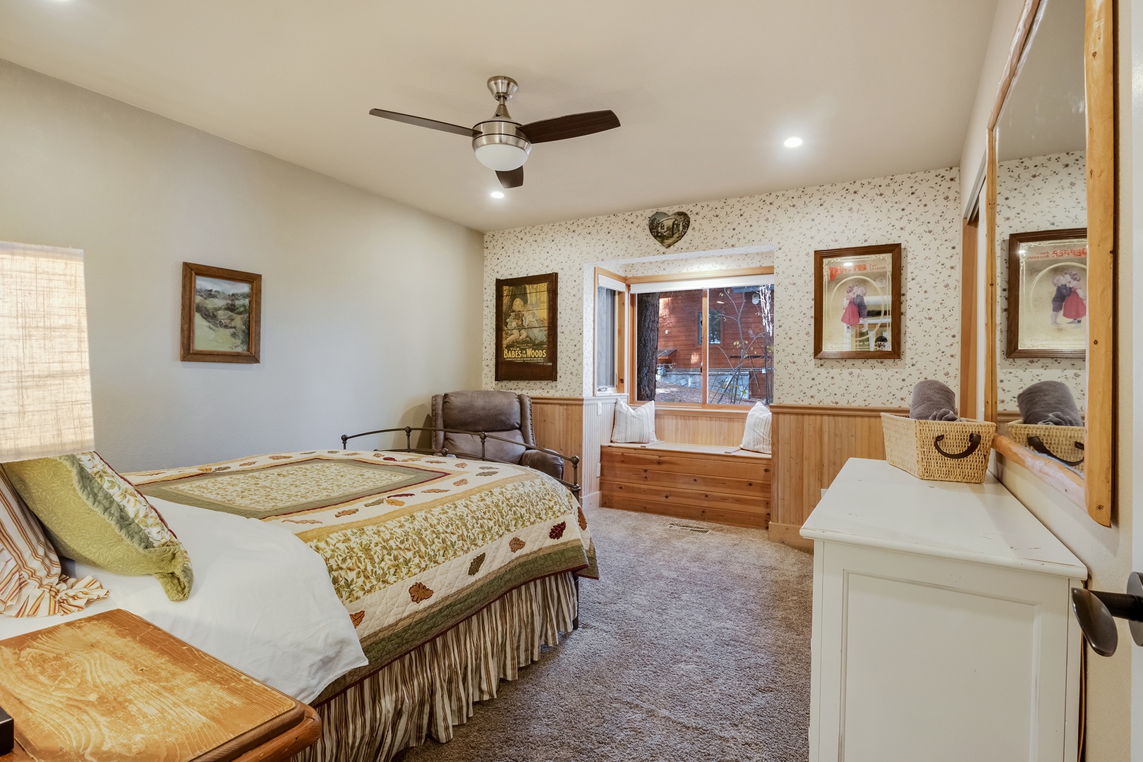 Cozy Guest Bedroom