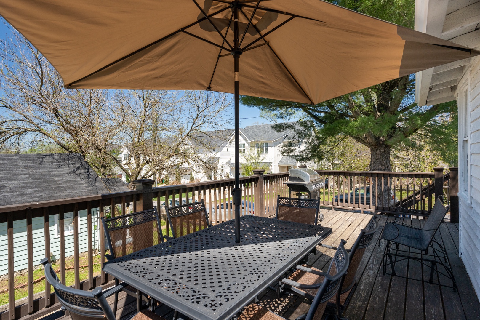 Outdoor dining and gas BBQ grill