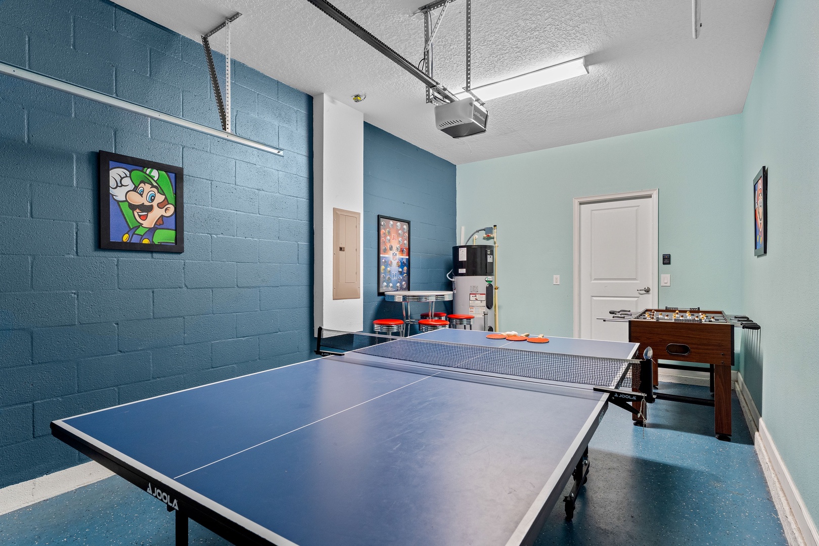 Game room/garage