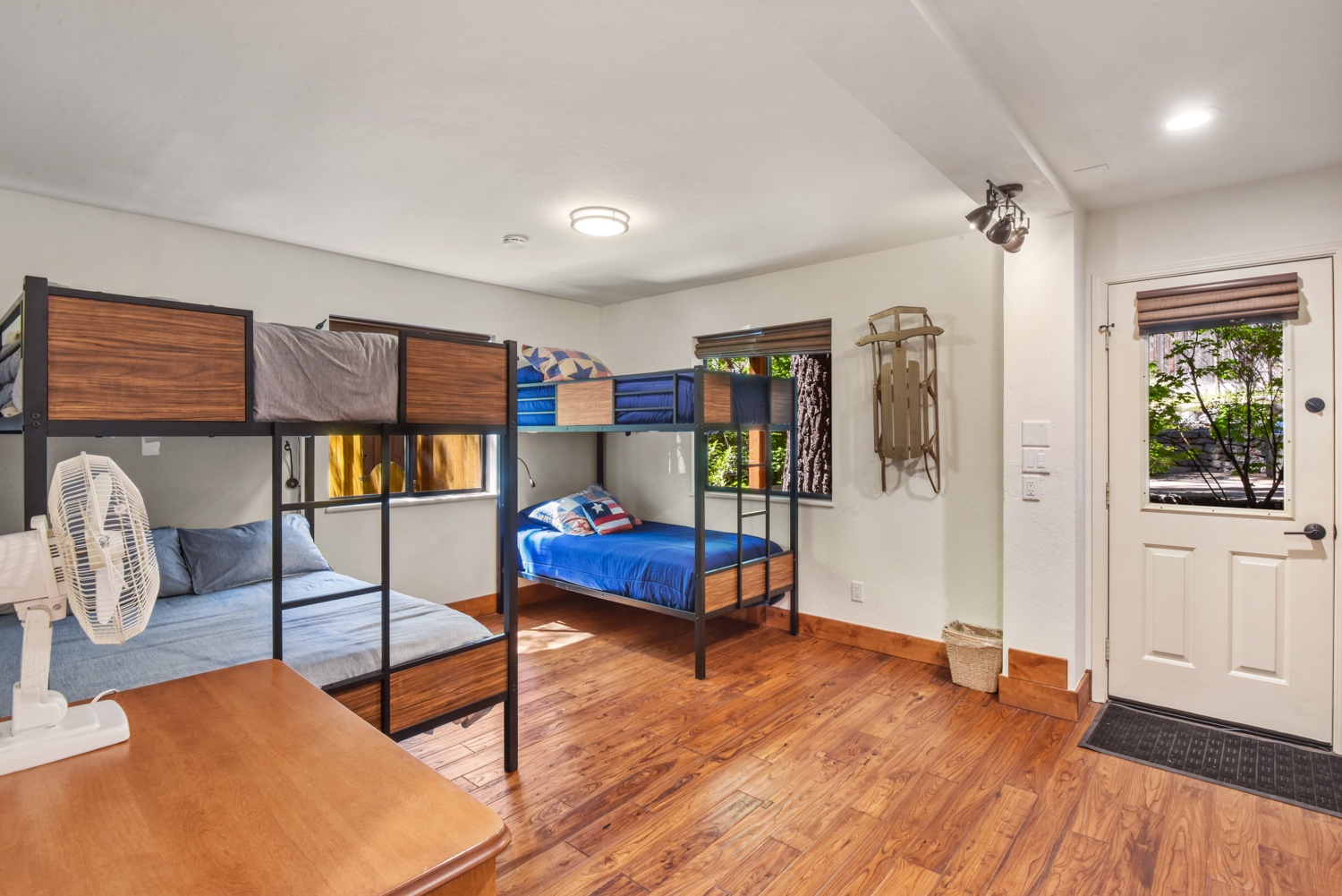 4th bedroom: Twin bunkbeds, great for kids (ground floor)