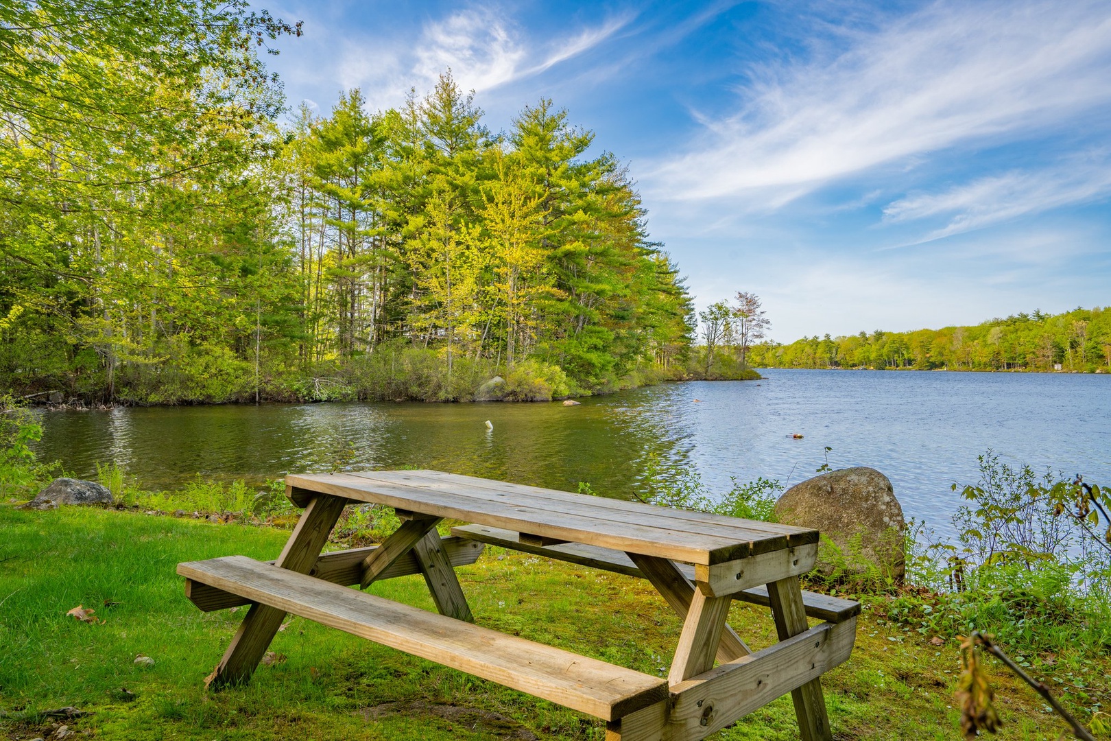 Enjoy a family picnic with this amazing scenery