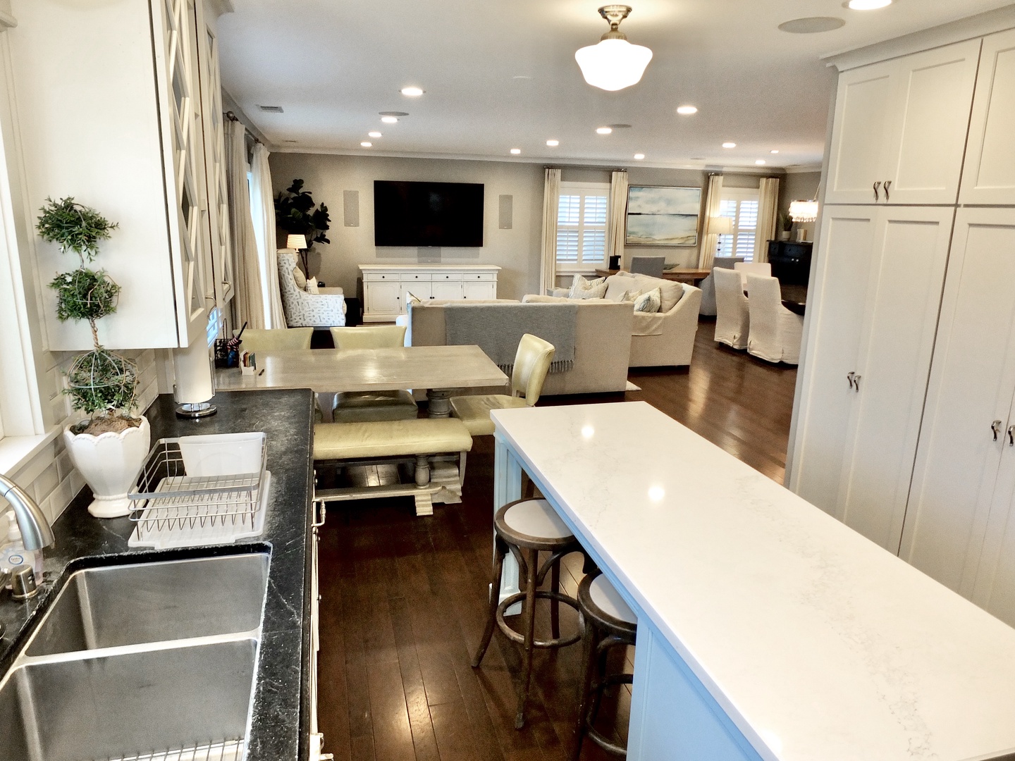 The chic kitchen is a chef’s dream, providing all the comforts of home