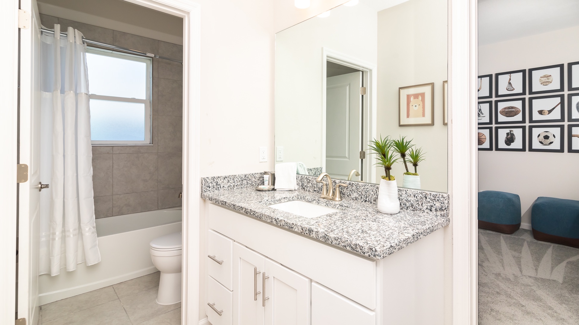 Bathroom #4 with Shower/Tub Combo